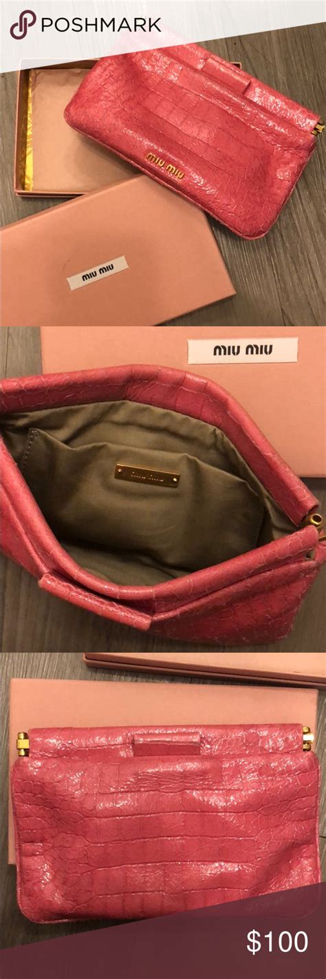 miu miu new pink fluffy clutch